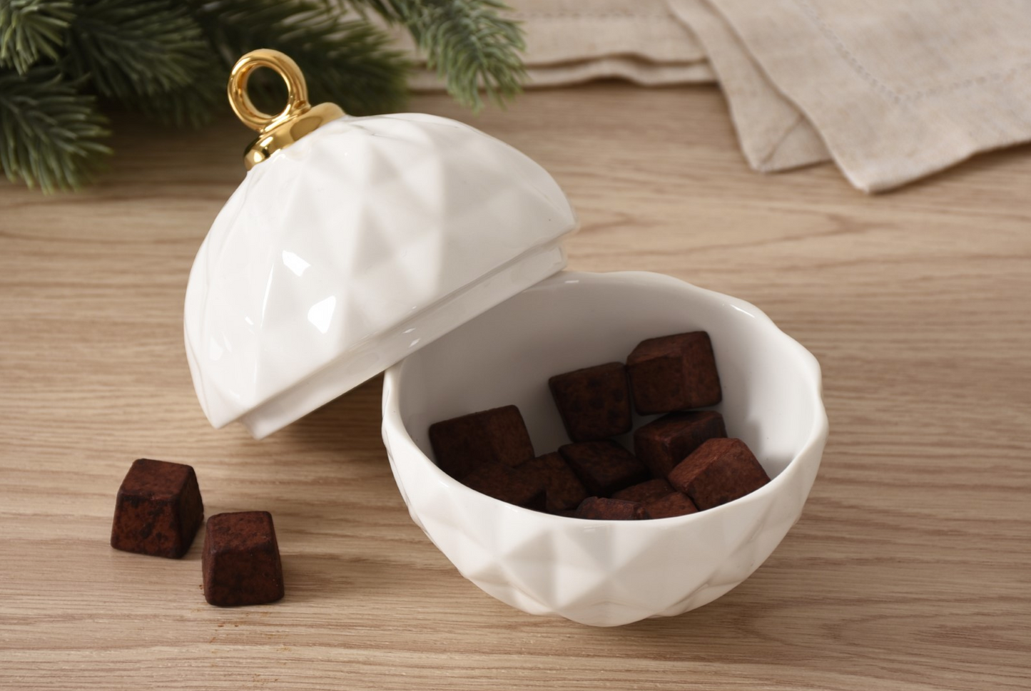 Gold and White Ornament Bowl ( 2 Sizes)