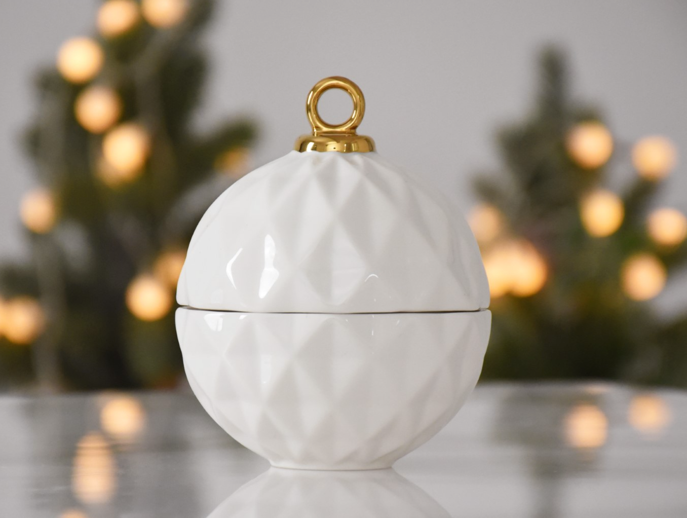Gold and White Ornament Bowl ( 2 Sizes)