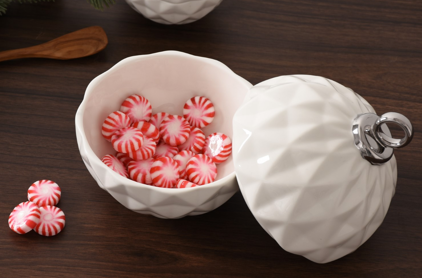 Silver and White Ornament Bowl ( 2 Sizes)