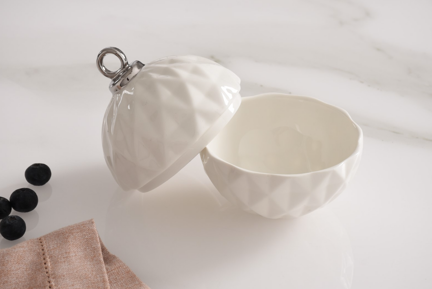 Silver and White Ornament Bowl ( 2 Sizes)