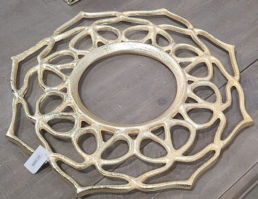 Gold Metal Circular Decorative Wreath/Charger