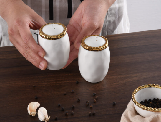 Beaded Salt and Pepper Shakers SET (2 Colors)