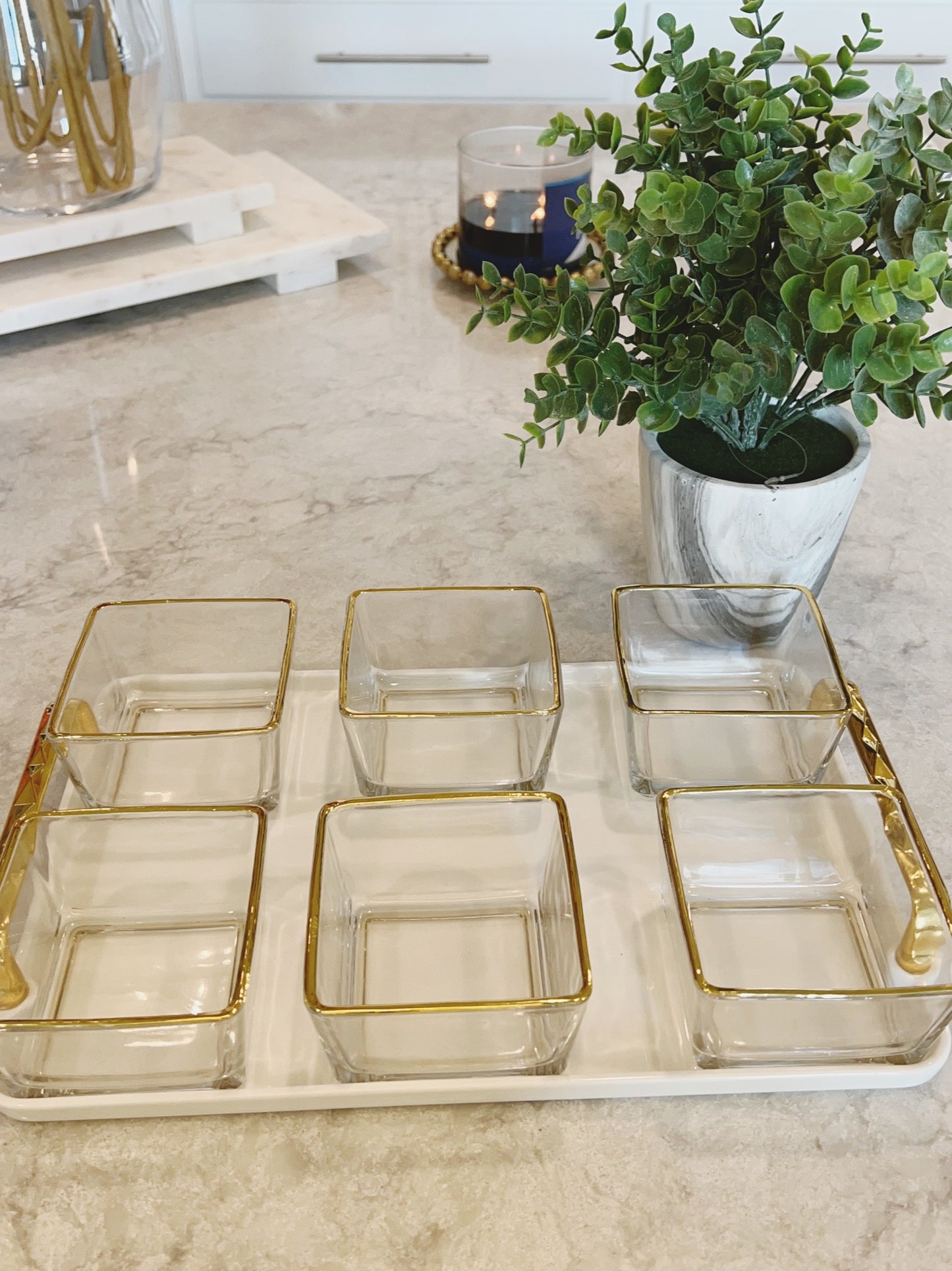 Gold Edge Glass Snacks Bowls with Hammered Handle White Tray